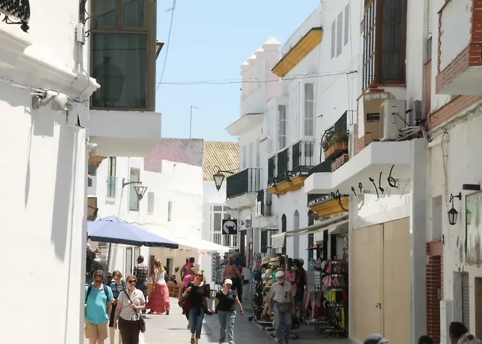 Seis Personas Conil De La Frontera